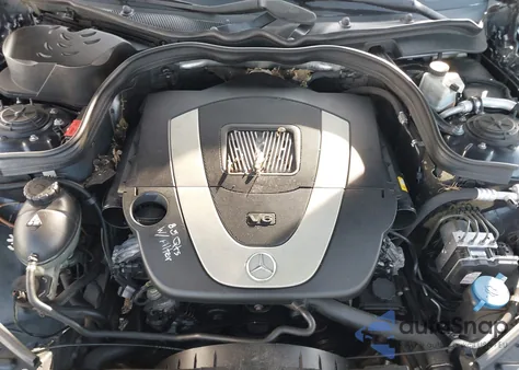 2010 Mercedes-Benz E 350 4Matic z USA, uszkodzony, nr VIN WDDHF8HB6AA231993